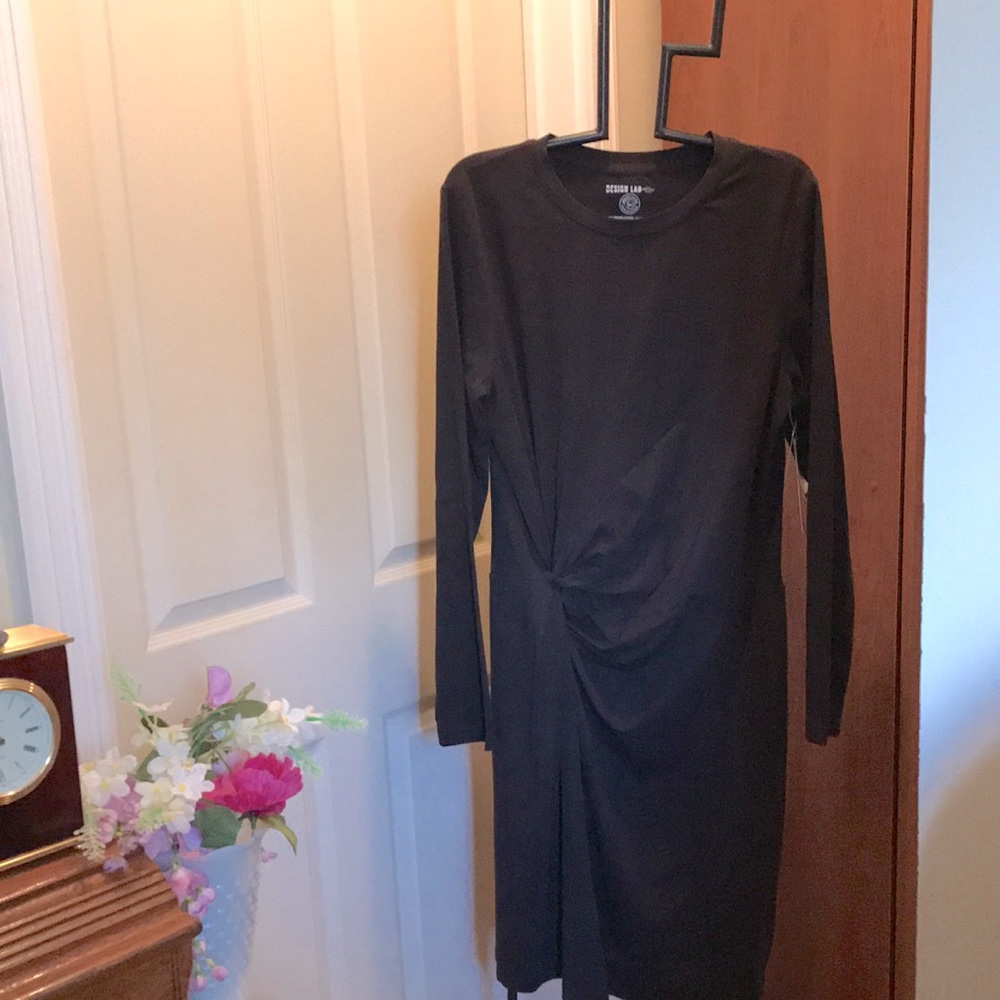 Design Lab ladies dress. Sz large.